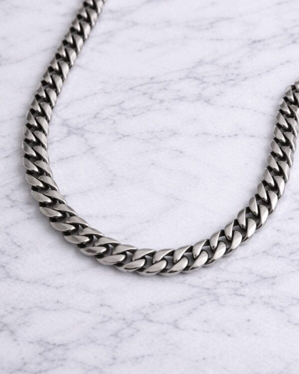 Titan Chain