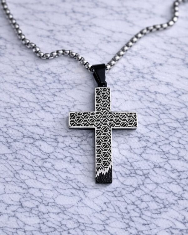 Nero Cross Κολιέ