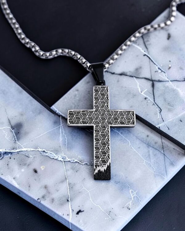 Nero Cross Κολιέ
