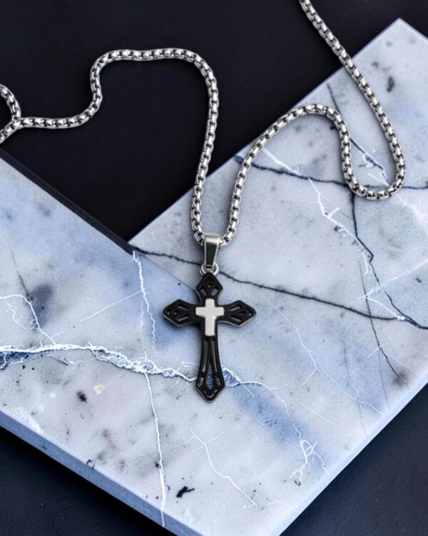 Void Cross Κολιέ